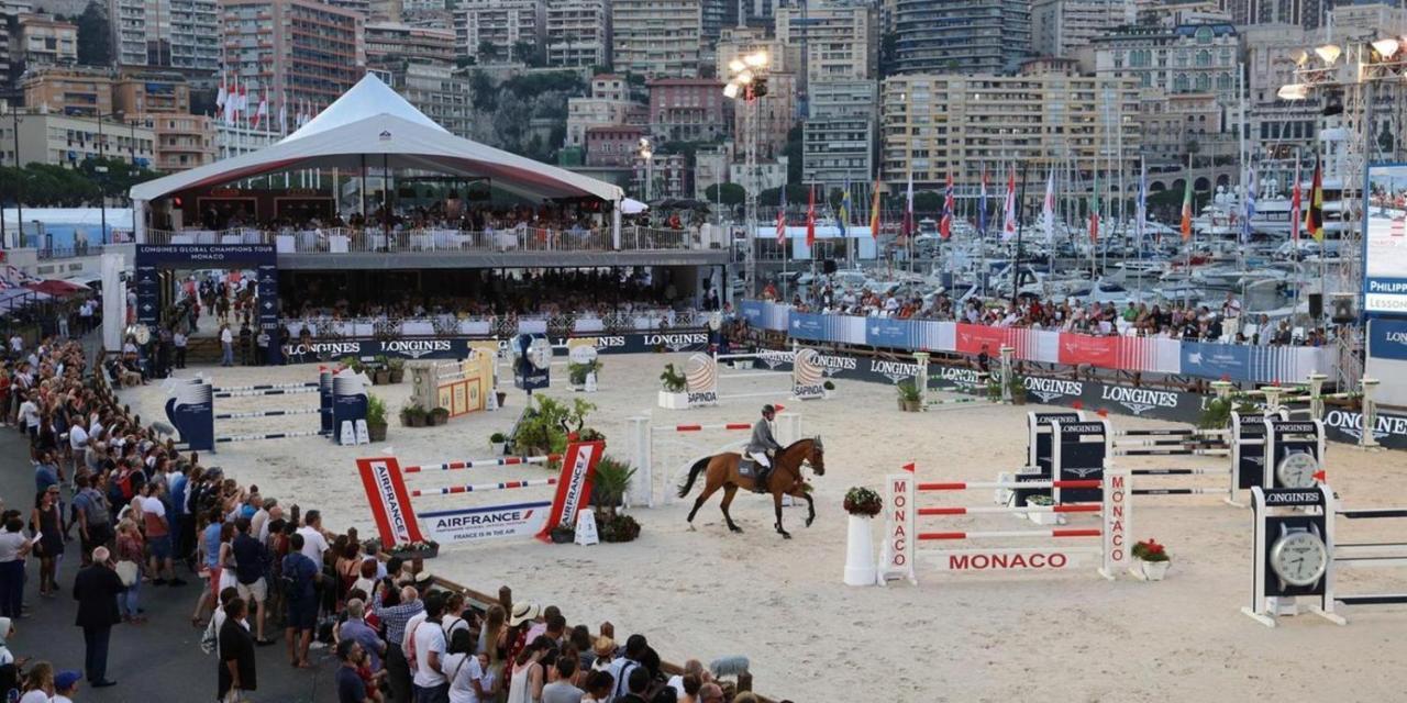 Plein Coeur De Monaco, A 300 Metres A Pied Du Port De Monaco, 4 Pieces Dans Des Escaliers Vue Mer Exceptionnelle 외부 사진